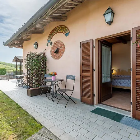 Cantine Bevione - With Air Conditioning Bed & Breakfast Belvedere Langhe