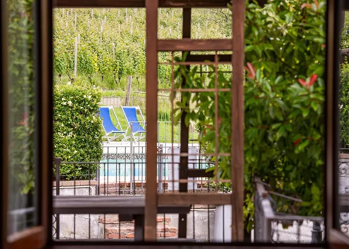 Couette-café Cantine Bevione - With Air Conditioning 4*