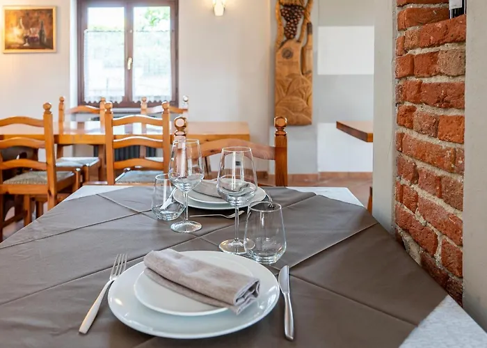 Cantine Bevione - With Air Conditioning 4* Belvedere Langhe