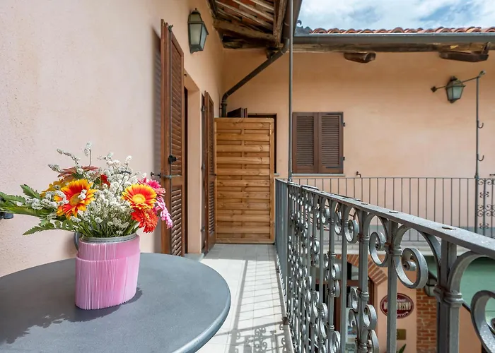 Cantine Bevione - With Air Conditioning 4* Belvedere Langhe