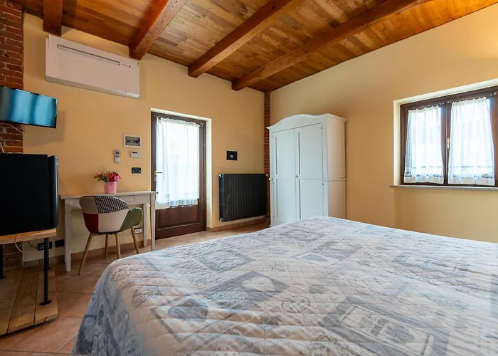 Couette-café Cantine Bevione - With Air Conditioning Belvedere Langhe