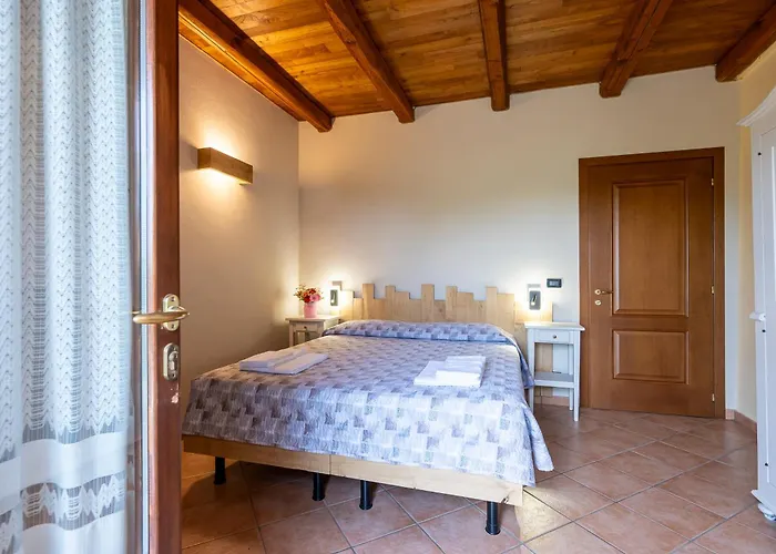 Cantine Bevione - With Air Conditioning Couette-café 4*