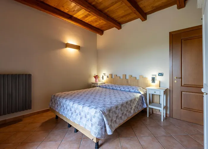 Couette-café Cantine Bevione - With Air Conditioning Belvedere Langhe
