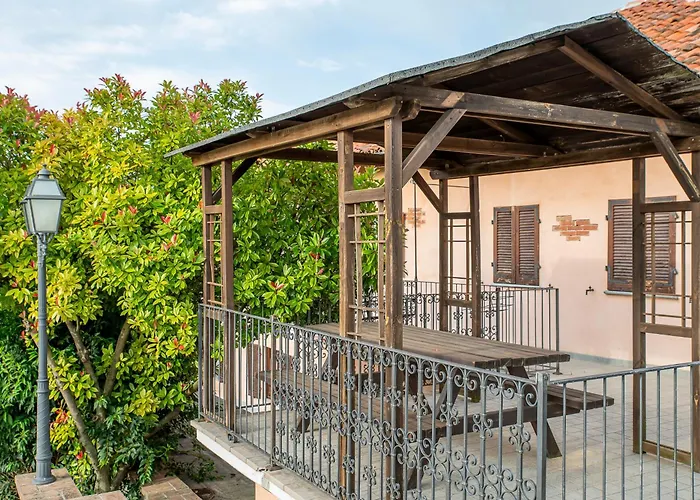 Couette-café Cantine Bevione - With Air Conditioning 4*